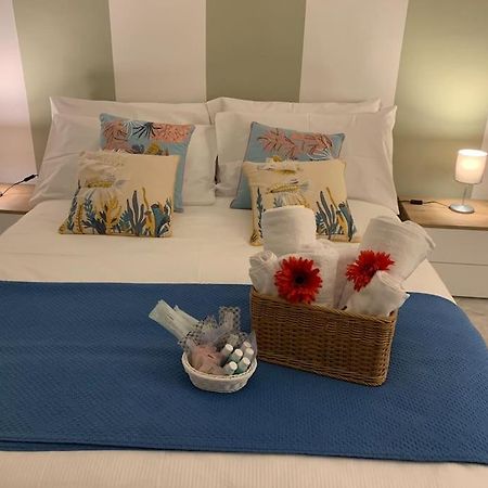 Casa - Torre Dell'Orologio Apartment คาโนซา ดิ พูเจลีย ภายนอก รูปภาพ