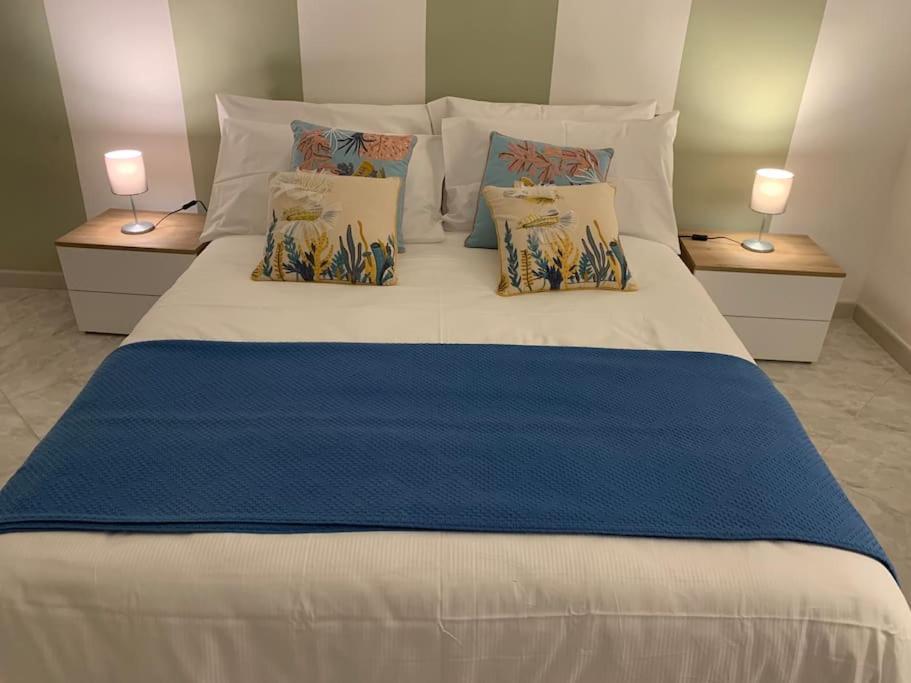 Casa - Torre Dell'Orologio Apartment คาโนซา ดิ พูเจลีย ภายนอก รูปภาพ