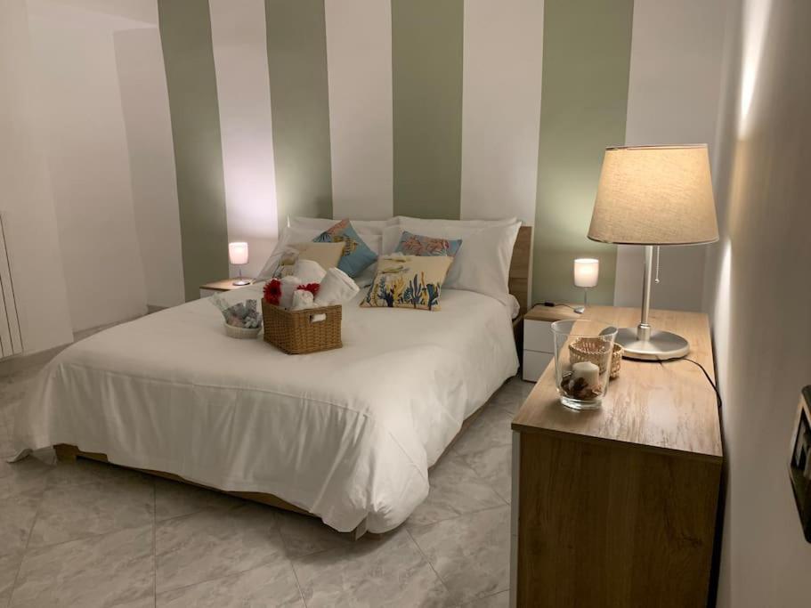Casa - Torre Dell'Orologio Apartment คาโนซา ดิ พูเจลีย ภายนอก รูปภาพ